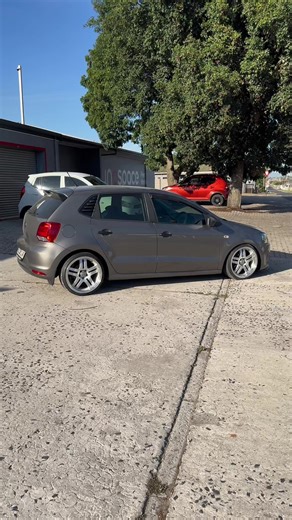Air Suspension Setup with Polo: Triple and Double Bellows