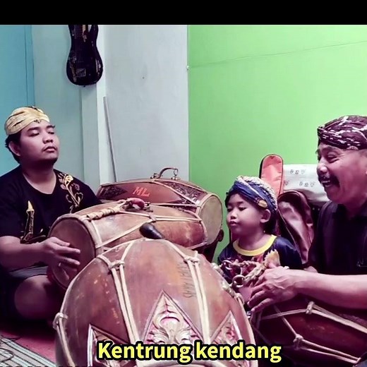 Kentrung Kendhang Jawa.