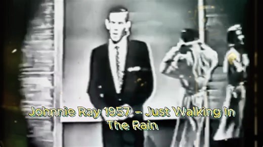 Johnnie Ray 1957 – Just Walking In The Rain ... 🎧 Tap to hear full song: https://bestoldies.thedailysongs.com/johnnie-ray-1957-just-walking-in-the-rain/?utm_source=facebook&utm_medium=hreel&utm_campaign=bestoldoldiessongs | Best Old Oldies Songs