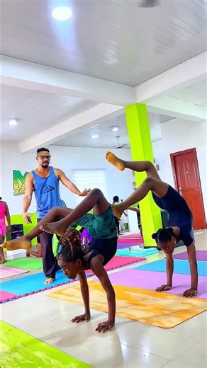 Strong and energetic dancers | Beautiful talent in motion