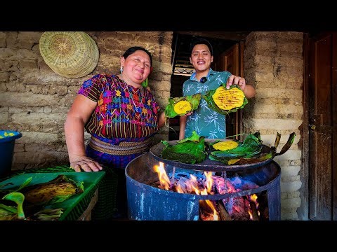 Preparing TASCALES the MAYAN bread 🌽