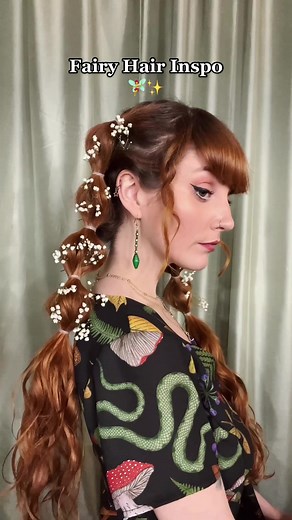 Fairy hair inspo! 🧚‍♀️ The perfect style for hedge witches & forest fairies alike 🌿 We simply used baby’s breath flowers & a few hair ties ✨ Check out our website to complete this fairycore look 🌸 #fairycore #fairyhair #forestaesthetic #hairinspo #hairtutorial #easyhairstyles #hedgewitches