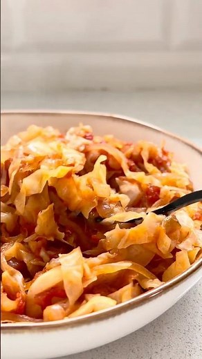 Stewed Cabbage in Tomato Sauce - A Low-Calorie Side Dish