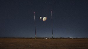 See two Mars moons shine over Dubai as the UAE's Hope probe arrives at Red Planet