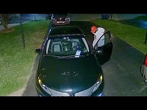 Video: Man uses device to 'hack' key fob, unlock parked car in Philadelphia driveway