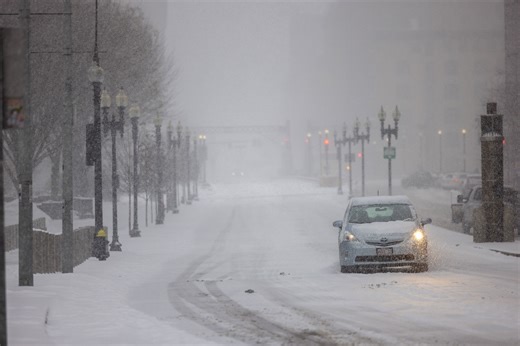 Winter storm warning for nine inches of snow: 'Near blizzard'