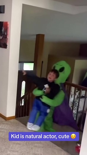 Kids are excited about costumes, Halloween is coming and this kid has everything with his acting ;) … #motivationalvideo #humor #alien #costume #omarrao #omarsrao #fyp #share #happiness #motivation #acting #natural #funny
