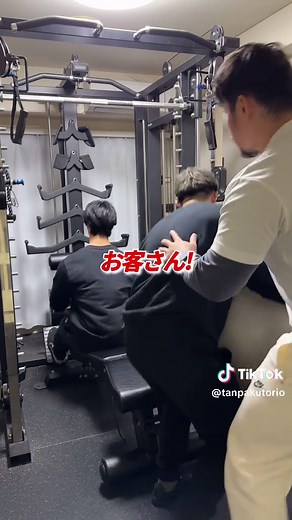ジムのパワーラックでHYROXトレーニング