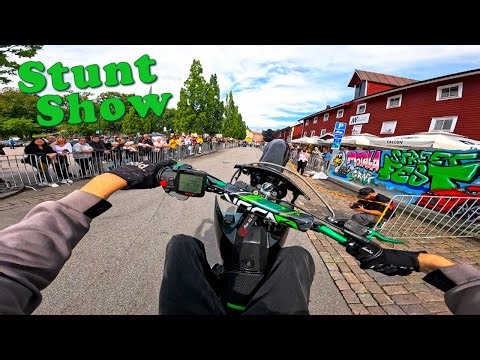 Stunt Show | 50cc Wheelies