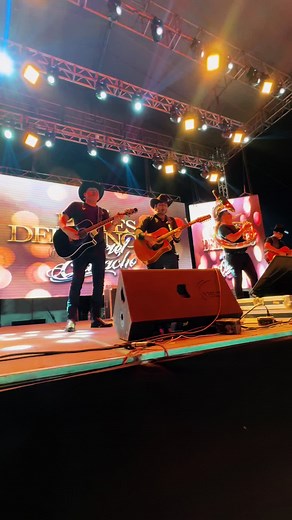 En vivo desde Veracruz, Plebes 💪💪