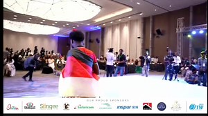 𝐌𝐮𝐚𝐳 𝐀𝐛𝐝𝐢 (mue max) 𝐖𝐢𝐧𝐬 𝐁𝐞𝐬𝐭 𝐂𝐮𝐥𝐭𝐮𝐫𝐚𝐥 𝐂𝐨𝐧𝐭𝐞𝐧𝐭 𝐂𝐫𝐞𝐚𝐭𝐨𝐫 𝐚𝐭 𝐭𝐡𝐞 𝐕𝐢𝐬𝐢𝐭 𝐎𝐫𝐨𝐦𝐢𝐚 𝐓𝐨𝐮𝐫𝐢𝐬𝐦 𝐀𝐰𝐚𝐫𝐝𝐬 𝟐𝟎𝟐𝟓 Known for his cultural performances, striking cultural outfits, and much-needed social commentary, Muaz Abdi (aka MUE MAX) takes home the Best Cultural Content Creator award at this evening's Visit Oromia Tourism Awards. Congratulations Muaz and we hope you keep awing us with your work. Ethiopia Land of Origins Visit Oromia | MUE MA