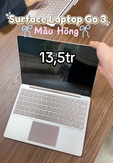 Surface Laptop Go 3 màu hồng : Laptop mini đẹp đốn tim #laptop #reviewlaptop #lapropsinhvien #laptopvanphong #laptopgiare
