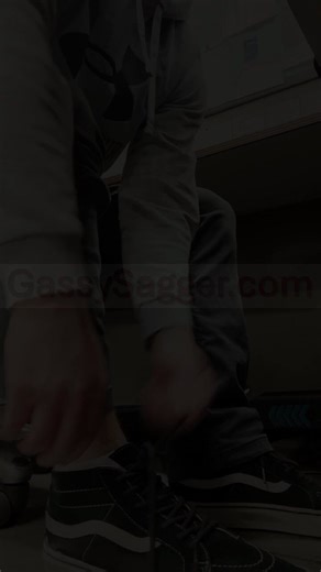 Jack Boom StinksMatty's buddy Jack is testing the waters! He saw a few of his vids and thought "Hey, I can show my feet and fart for dudes" Let's show support for this daddy hunk.