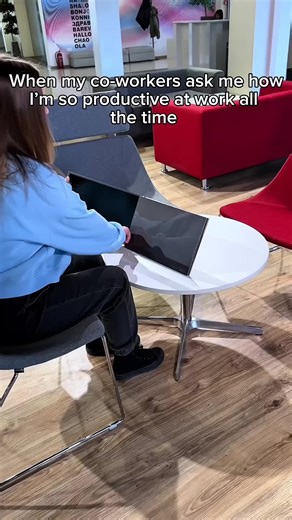 Still scrolling between tabs? Meet your new productivity boost. The Triple-Screen Laptop Extender turns your laptop into a portable workstation with three Full HD screens plug-and-play, foldable, and ready anywhere: Triple-display setup: Two side-mounted FHD monitors (usually 14–15.6″) attach to your laptop via USB‑C/HDMI no external monitors needed. ✅ Flexible viewing: 180°–360° rotation supports landscape, portrait, or triangle modescustomize for coding, editing, or presentations. ✅ Portable &