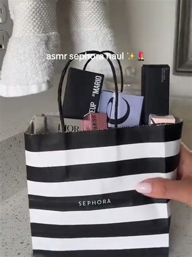 Global Shipping Launch for Top Beauty Brands