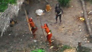 Ureinwohner: Unbekannter Stamm in Brasilien fotografiert - Bilder & Fotos - WELT