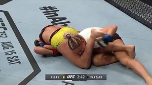 2.2M views · 12K reactions | A brasileira Amanda Ribas MMA está dando show no octógono! Já são quatro vitórias para a mineira desde que estreou como lutadora do Ultimate no ano passado!  O melhor do mundo do MMA está na tela do Combate! #UFCnoCombate #EsquadraoBrasileiro | Combate | Facebook