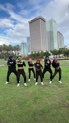 The new skiiz do it better 💅🏼 ( youtube - Hoodskiiz ) #Hoodskiiz