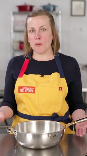 What makes a good saucier pan? Learn more on the latest episode of Gear Heads on YouTube. #pans #howto #cookingtips #saucier #reviews