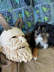 #Krampus #Woodcarving demonstration by Stefan Koidl in the #USA . Hair by Kärntner Krampusshop & eyes by Ger Kra Krampusaugen #chainsawcarving | Krampus Seattle