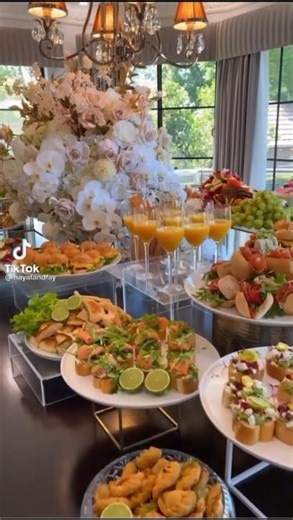 Christmas Eve Dinner Table Ideas/Grazing table #food #christmas #celebration #viral #viralvideo