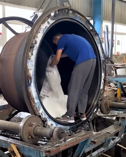 375K views · 1.4K reactions | How huge containers are made! | Simple Life | Facebook