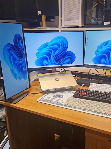 4 monitor set up wd 25 docking station hp probook 440G11 Dell p2419 - 2 monitors p2422 -1 monitor Philips 24b7q with type c and speakers -1pc Wireless keyboards wired mechanical keyboard laptop stand with fan mouse pad Wireless mouse #workstation #deals #setup #techtok #dockingstation