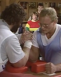 Jon Pall Sigmarsson rips Geoff Capes arm muscle and YOU CAN HEAR IT | SBD World’s Strongest Man