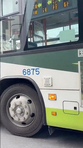 国際興業バス 左折 川口駅前ロータリー 6875 6800番台(3期)