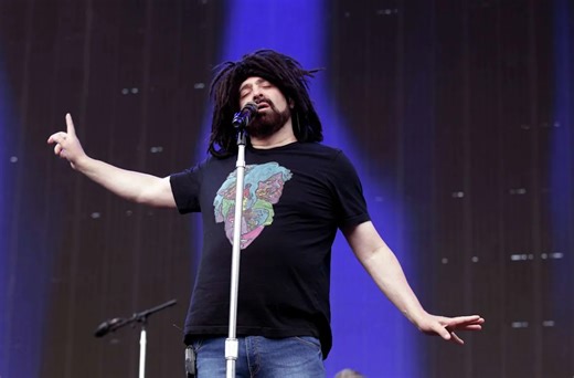 Counting Crows' Adam Duritz reflects on dating Jennifer Aniston and Courteney Cox