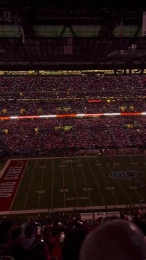 Lucas Oil Stadium is PACKED for No. 1 Ohio State vs. No. 2 Indiana 😳 | Big Ten Network