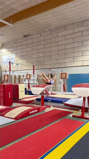 De belles cascades 🤣 ✨ Les minis ✨ #gymnaste #gymtime #gimnasia #turnen