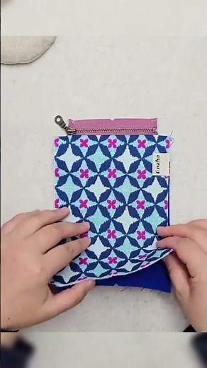 Super Simple Zip Pouch | Beginner Sewing Tutorialzipper pouch, easy sewing, mini pouch DIY#shorts