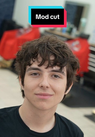 Replying to @vanillaa ୨୧ Part 2 client gets a haircut after 4 years and have straight hair, he is getting a all scissor haircut, is a mod cut, real good haircut transformation he also traveled one hour, he say he haves the longest hair at school, not even the girls beat it. - NEW ORLEANS BARBER THE LINK ON MY BIO TO BOOK - #modcut #barber #menhairstyle #blowout #louisianabarber #neworleans #straighthair #hairtransformation