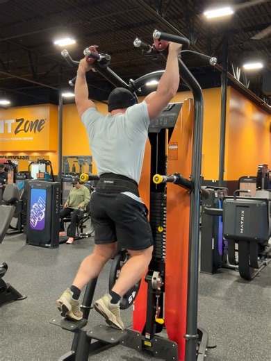 Joshua Kenyon on Instagram: "Pull Day Clips From Today Pull-ups are really moving smoother and smoother from one session to the next. I progressed to a 45lb plate for set 1 and it felt solid af. #naturalbodybuilding"
