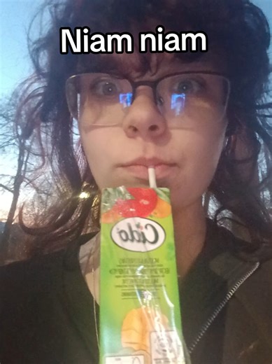 I want more sourpach kids they were so good 😔😔 #fyp #foodtok #girldinner #trend #sourpatchkids