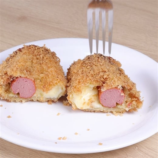 142K views · 204 reactions | The best sausage roll recipe I've ever made | YumMakers | Facebook