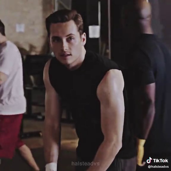 𖤐 1x05 𖤐 🙂‍↕️🤞 | scp- me | #jayhalstead #jayhalsteadedit #chicagopd #jesseleesoffer #travisalexander @ryley || jay halstead version @theo @kae ᥫ᭡ @mols 𐙚 @fxd @J🎉 @burgcss @manzstead