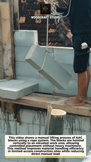 Manual Rope Lifting AAC Blocks | Simple Construction Hack #Shorts #Construction #DIY