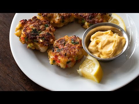 Shrimp Cakes With Old Bay Lemon Aioli Sauce