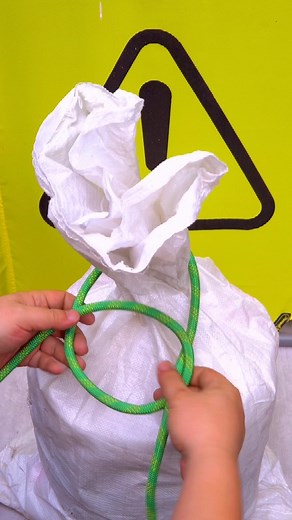 Toolstour Studio | SIMPLE! Tying up sacks #knot #sacks #organizing | Instagram