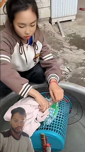 “She Built a DIY Washing Machine Using a Plastic Tub and a Tire — Genius China Hack!”
