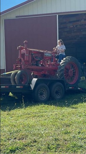 Dragging an Old Farmall F-20 Tractor out of a Barn!