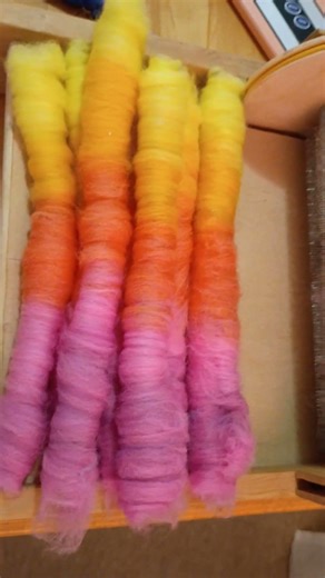 The Magic Of Wool to Yarn - Summer Colors On The Drum Carder (part 2)