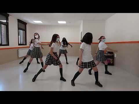 Coreografía de Baile moderno "Umbrella"