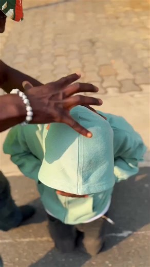 Ma deuxième vidéo sur le challenge C’est sans doute la meilleure vidéo que tu vas voir aujourd’hui 🥲🇧🇯 n’oublie pas de t’abonner @Demzy BaYe @Lisa Quama @Endurancegrand @Real Cesh @MARLEY❤️🇧🇯 @Evans Aspect @🇧🇯H~KONG🇧🇯 #fypシ゚viral🖤tiktok #pourtoi #ghanatiktok🇬🇭