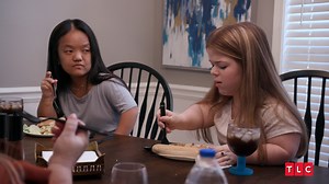 Emma's taking Ella to prom 💃 hear all about it TONIGHT on #7LittleJohnston at 10/9c! | TLC