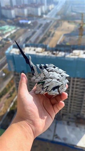 12M views · 98K reactions | Does this head part look familiar to you? (Printed in 3-D) #gundam #gunpla #takaramodel | takaramodel | Facebook