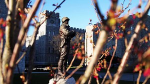 Happy Father's Day Weekend to all the great dads out there! Members of the West Point Band and #USMA's Colonel Doug McInvale pay tribute to fathers everywhere with the Zac Brown Band tune "My Old Man." Watch how this video inspired one Soldier to reconnect with his own father: http://www.westpointcoh.org/interviews/the-resonance-of-music-connecting-military-families-around-the-globe | West Point - The U.S. Military Academy