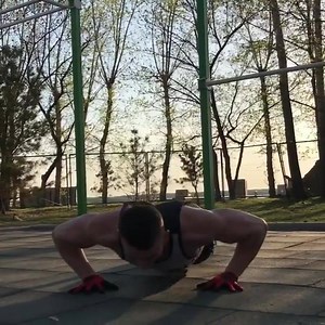 41K views · 1.2K reactions | This Guy's Push Up Game Is ON POINT! IG Cred: @kowtyn.igor | Brendan Meyers | Facebook